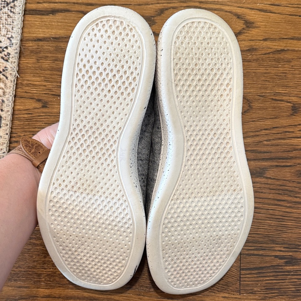 Bobs from Sketchers Skipper Beach Camp Sneakers in Gray/Black Size 8.5 - Picture 3 of 8